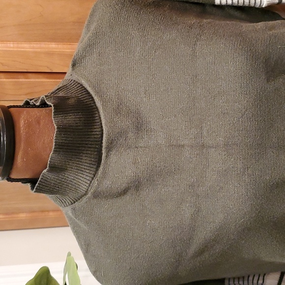 Green poncho sweater - Picture 2 of 4